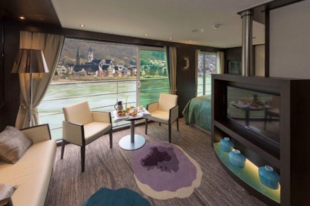 Royal Suites on the Avalon Tranquility II