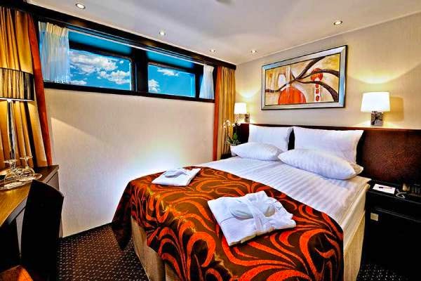 Panorama Suite B & A at the Avalon Visionary