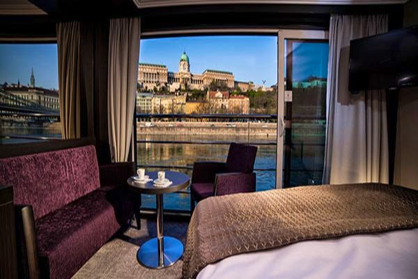 Royal Suite at the Avalon Envision