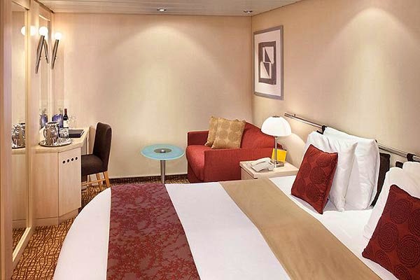 Inside at the Celebrity Summit