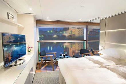 Panorama Suite on the Emerald Liberté