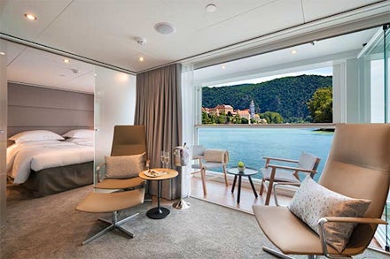 Owner's Suite on the Emerald Luna