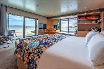 Suite on the Emerald Raiya