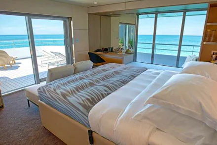 Suite on the Emerald Xara