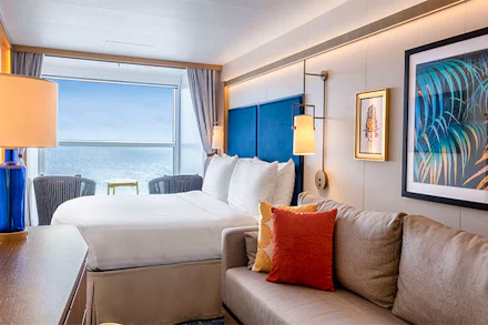 Balcony on the Hero of the Seas