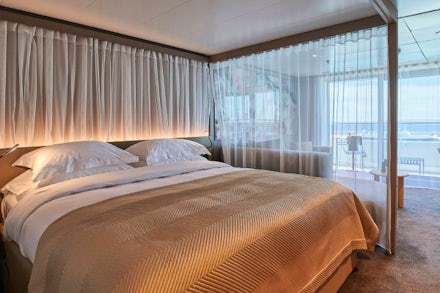 Spa Suite on the Scenic Eclipse II