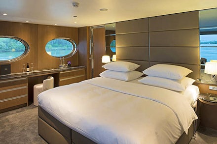 Royal Suite on the Scenic Pearl