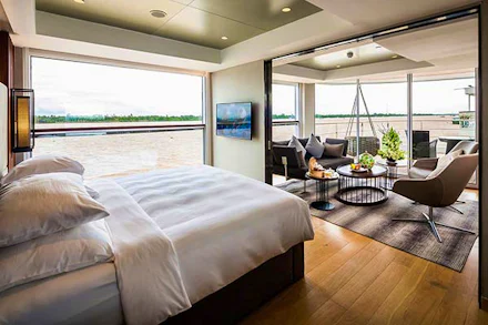 Royal Panorama Suite on the Scenic Spirit