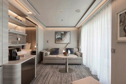 Medallion Suite on the Silver Nova