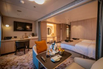 JUNIOR SUITE on the SH Diana