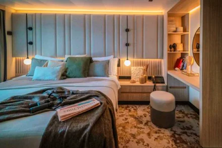 SUITE on the SH Diana