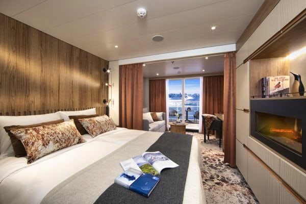 BALCONY at the SH Minerva