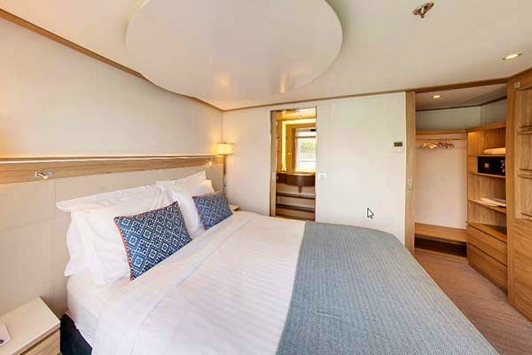 Suite at the Viking Hemming