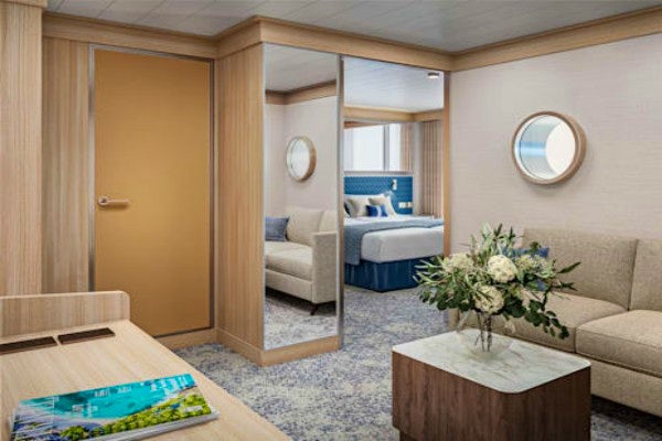 OCEANVIEW SUITES at the Star Explorer