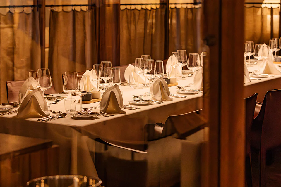 Dining with APT