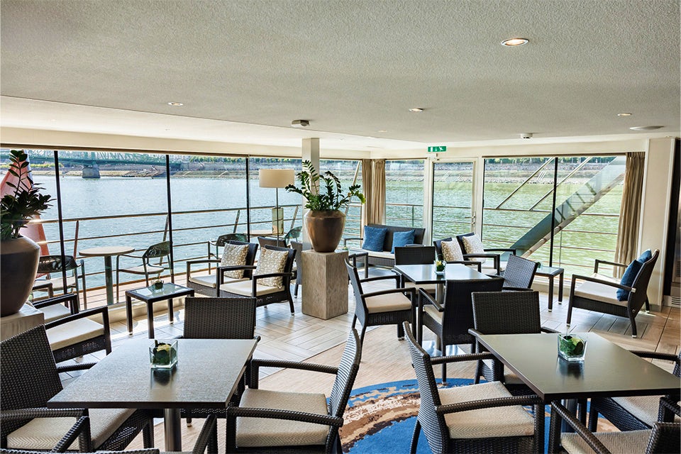 Bars with Avalon Waterways
