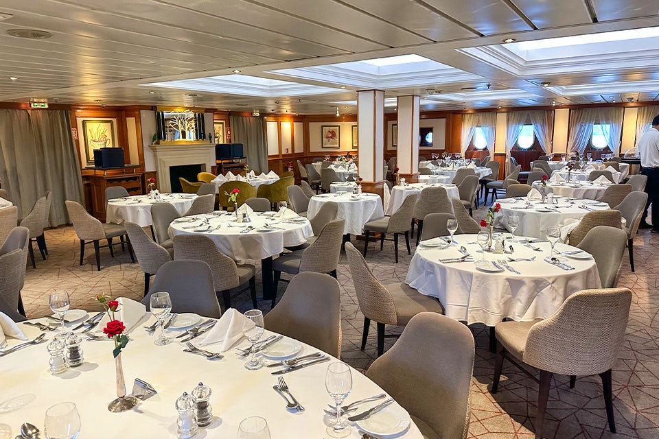 Dining with Captain Cook Cruises