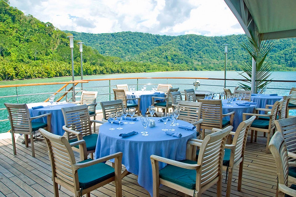 Dining with Captain Cook Cruises