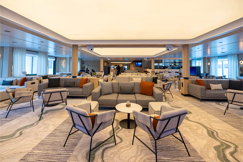 Bars with Swan Hellenic