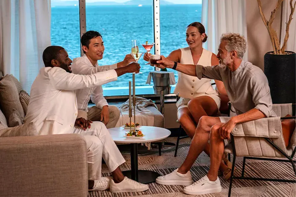 Bars with Swan Hellenic