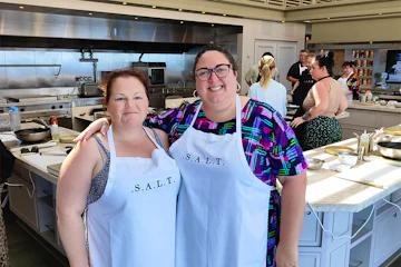 Suzanne and Kerrie See Silver Nova Shine in Northern Australia