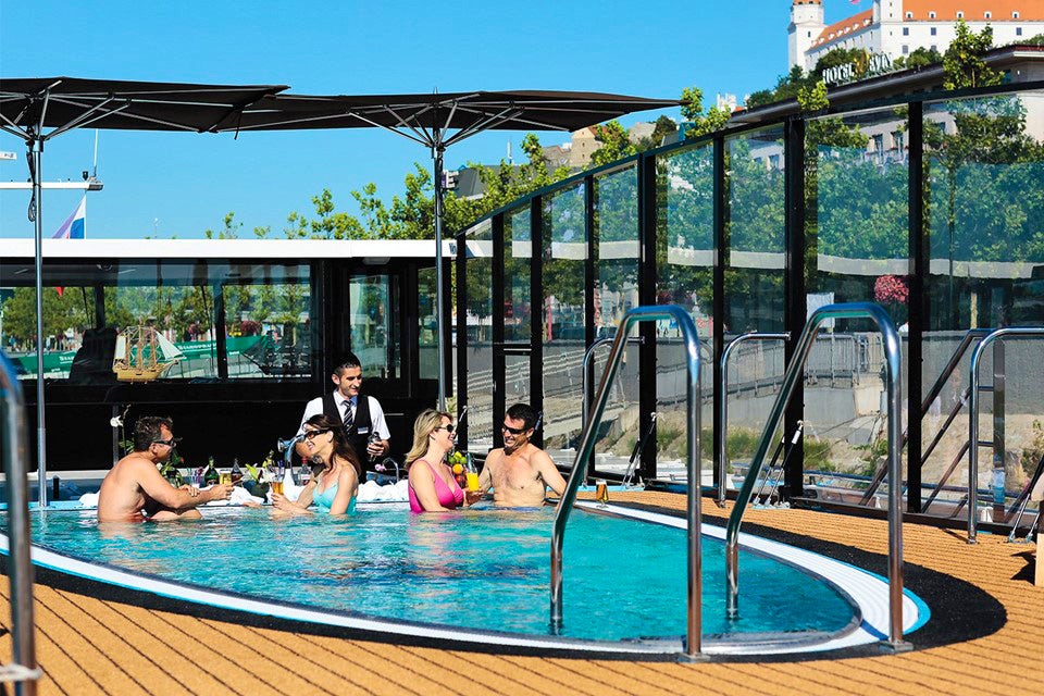 Bar on the AmaVenita