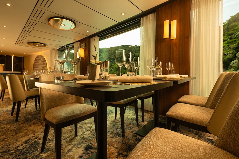 Dining on the Avalon Alegria