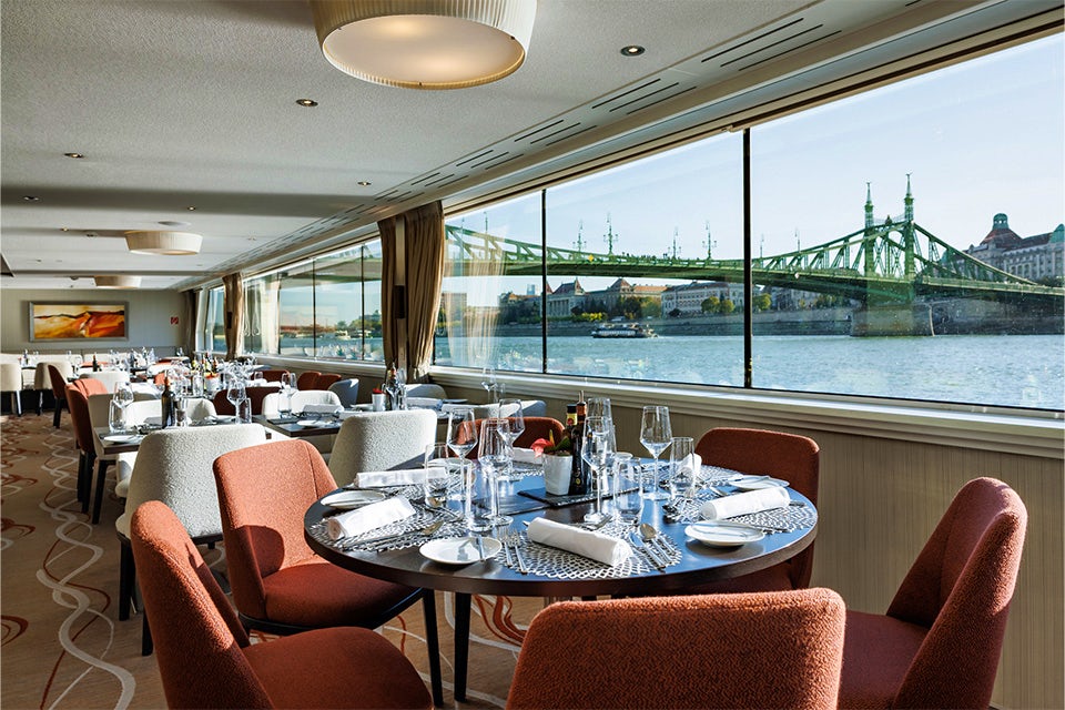 Dining on the Avalon Illumination