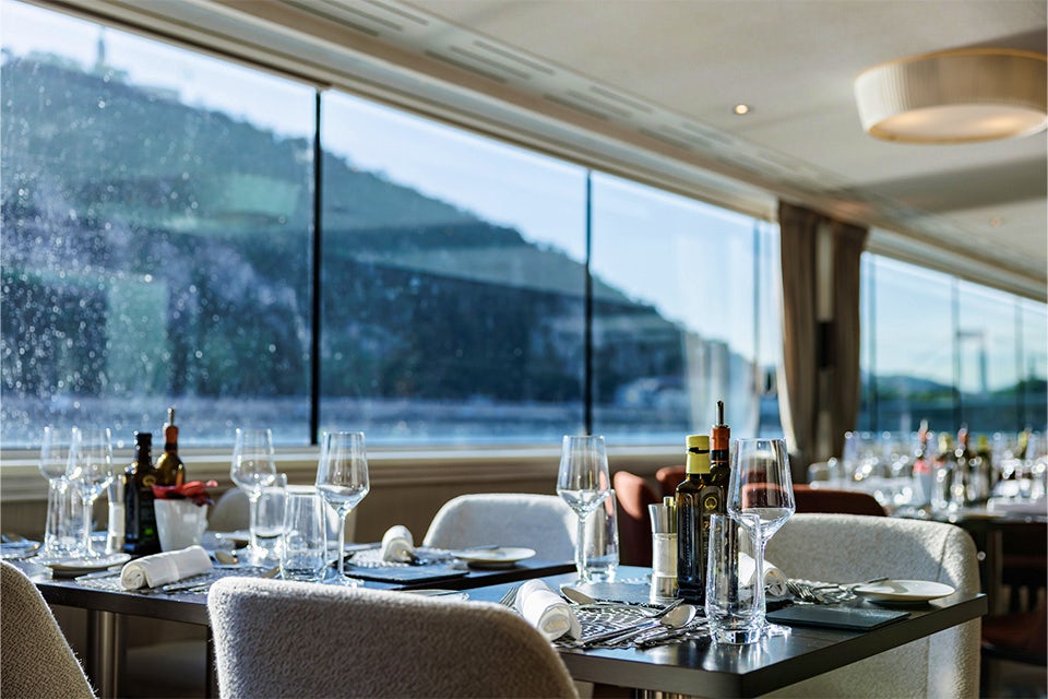 Dining on the Avalon Illumination