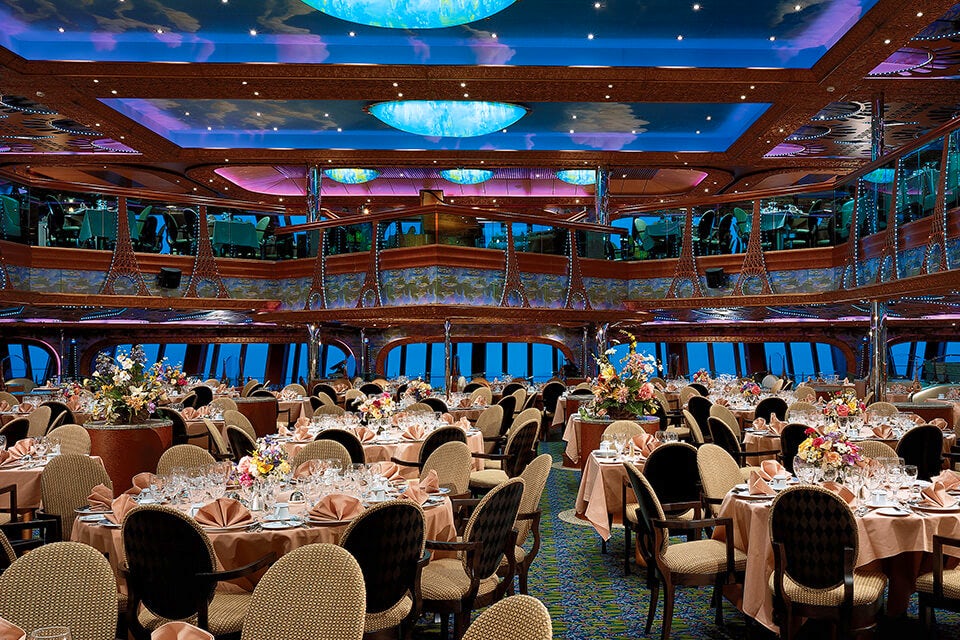 Dining on the Carnival Legend