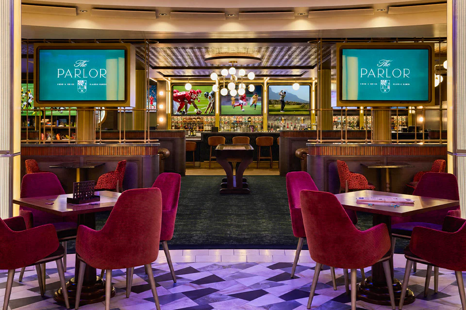 Bar on the Celebrity Solstice