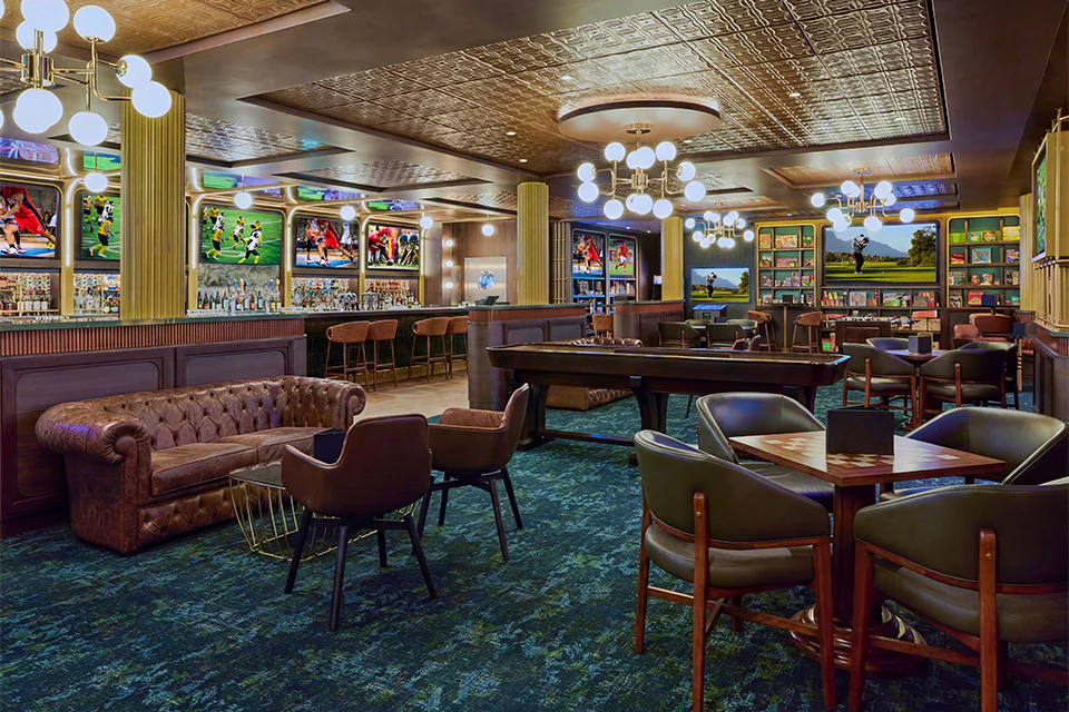 Bar on the Celebrity Solstice