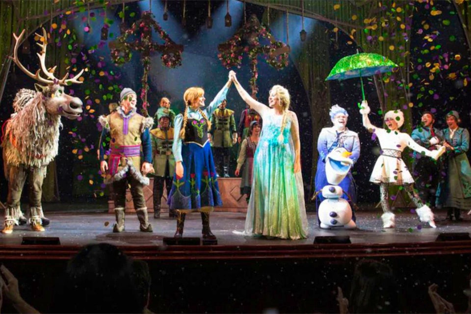 Entertainment on the Disney Destiny