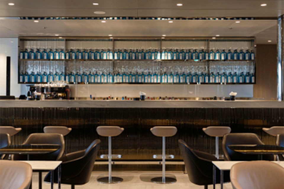 Bar on the Emerald Azzurra