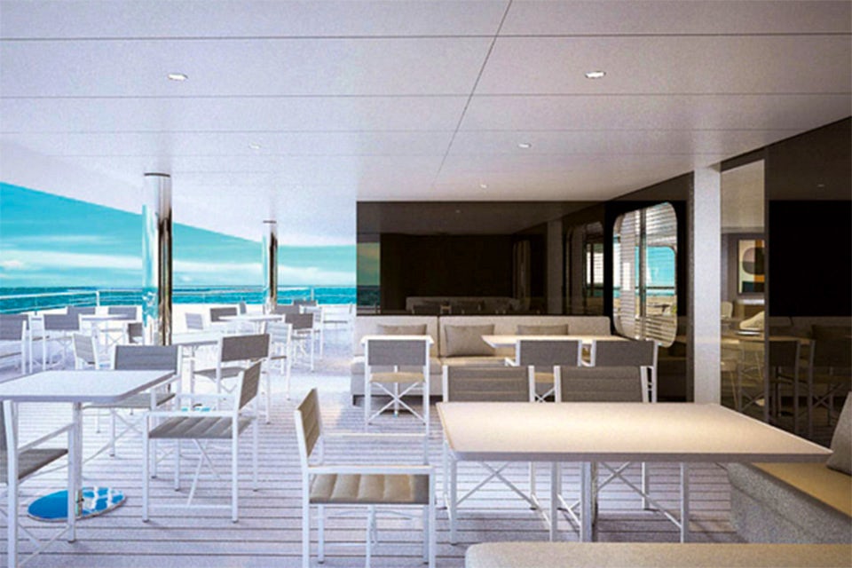 Dining on the Emerald Azzurra