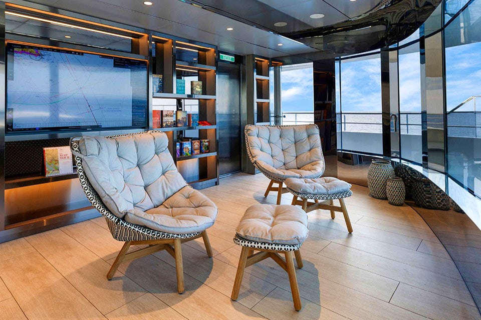 Entertainment on the Emerald Azzurra