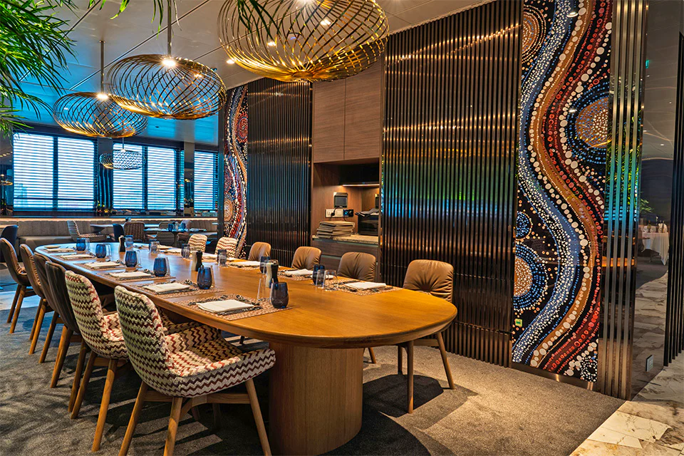 Dining on the Emerald Xara