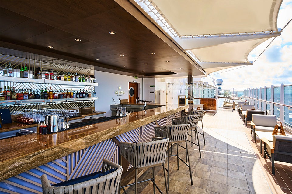 Bar on the Explora III