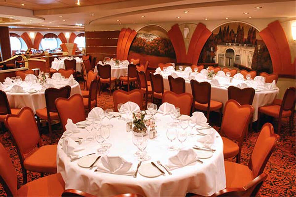 Dining on the MSC Magnifica