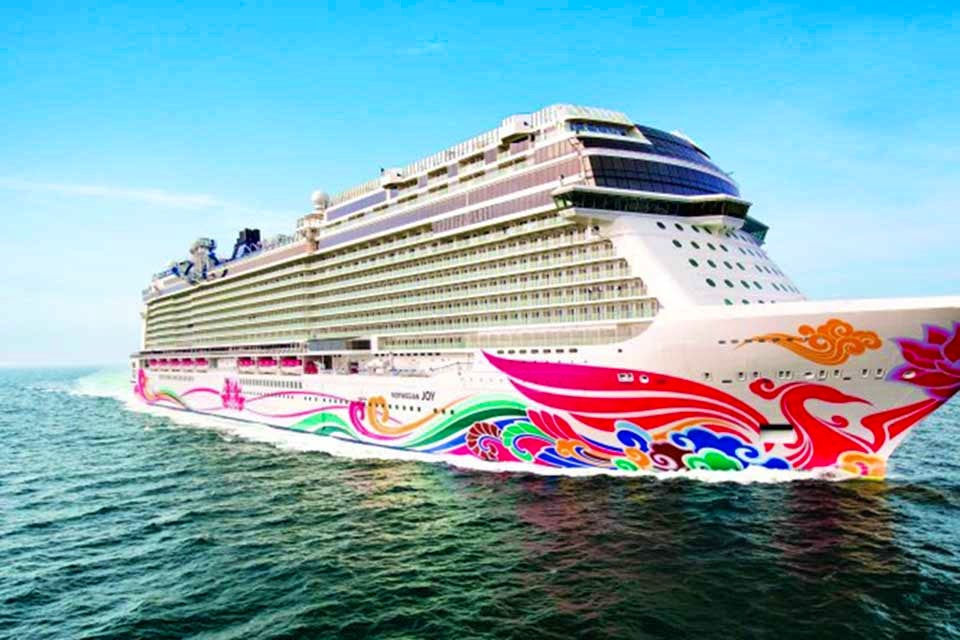 barbie cruise liner