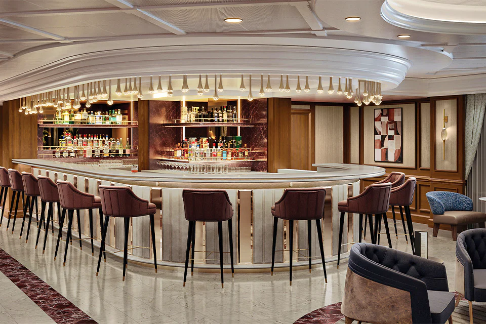 Bar on the Aurelia