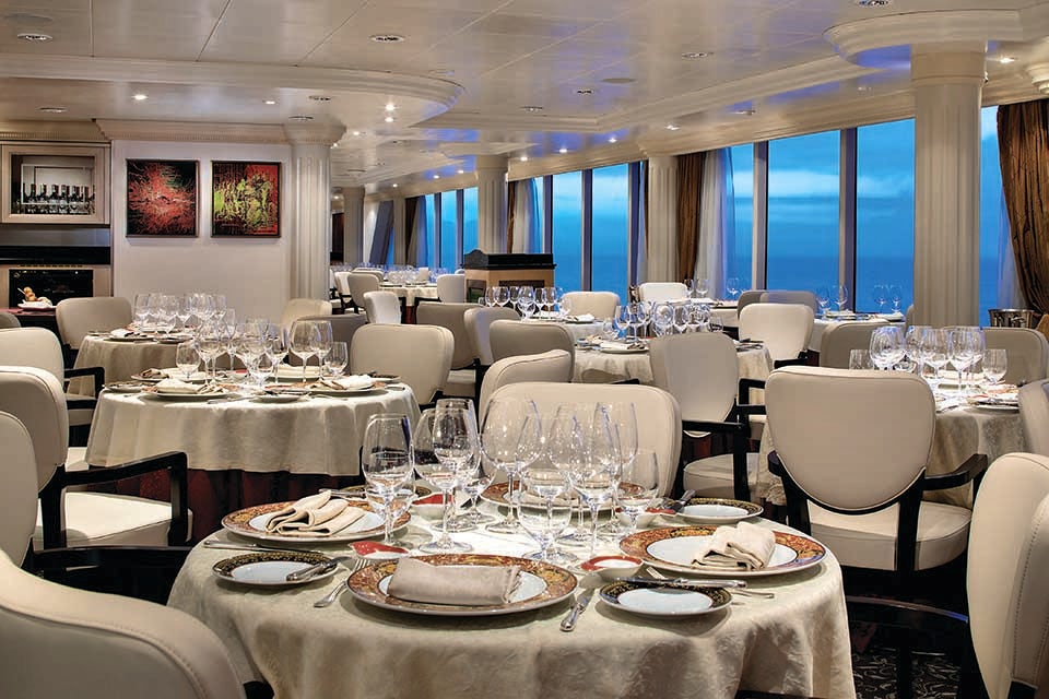Dining on the Sirena