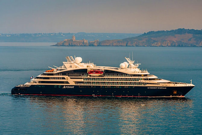 Le Dumont-D'Urville Cruises 2024-2026 | CRUISE SALE $403/day