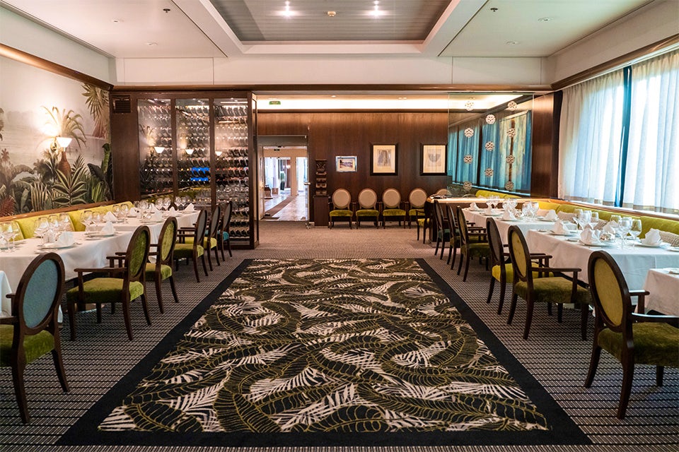 Dining on the Paul Gauguin