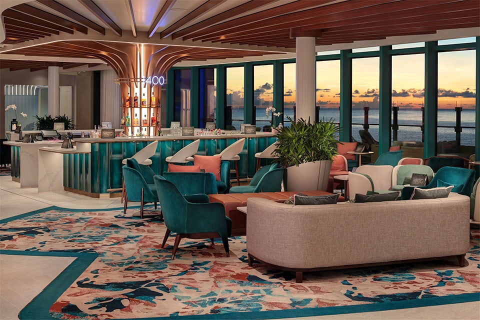 Bar on the Star of the Seas