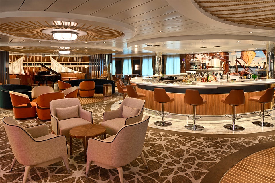 Bar on the Star of the Seas