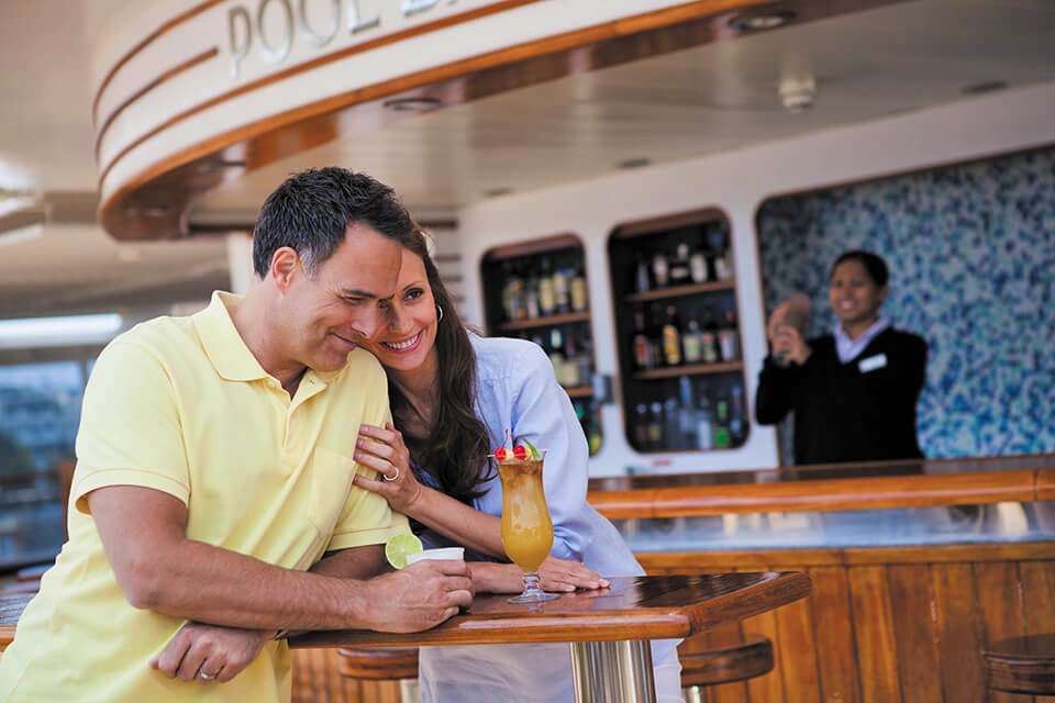Bar on the Seven Seas Mariner