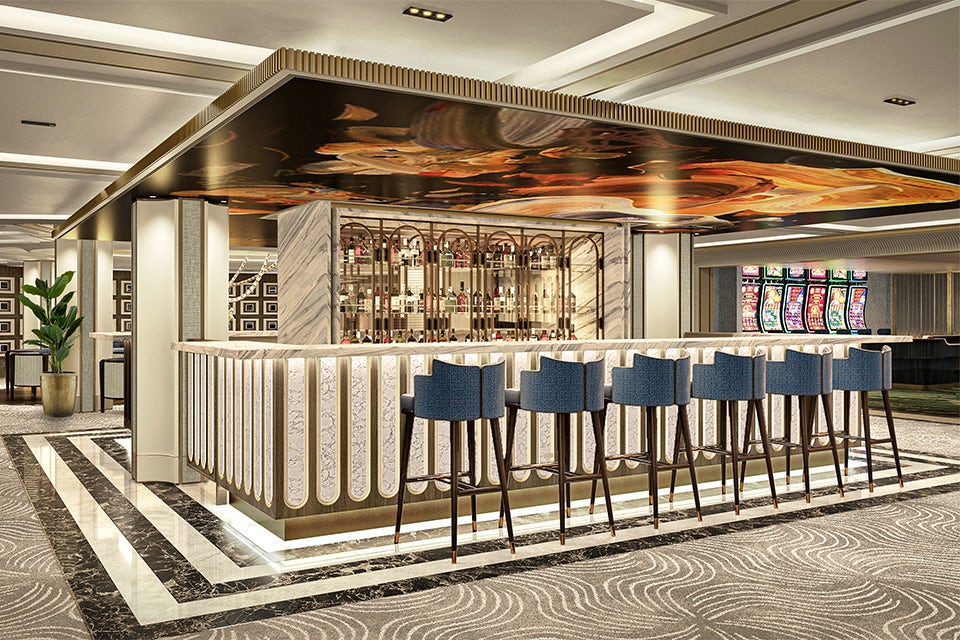 Bar on the Seven Seas Prestige