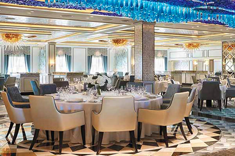 Dining on the Seven Seas Voyager