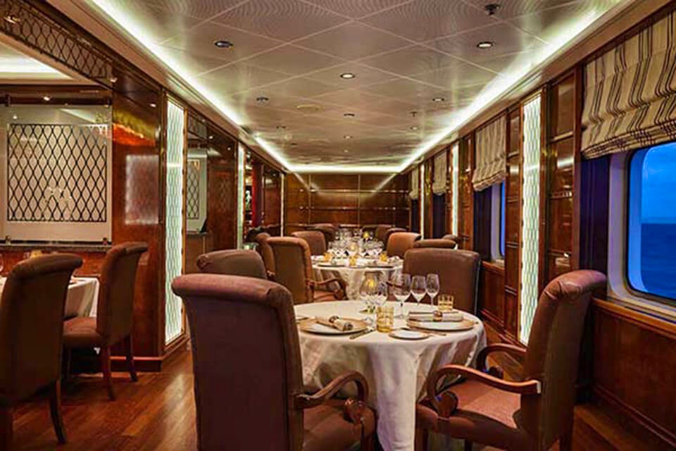 Dining on the Silver Cloud